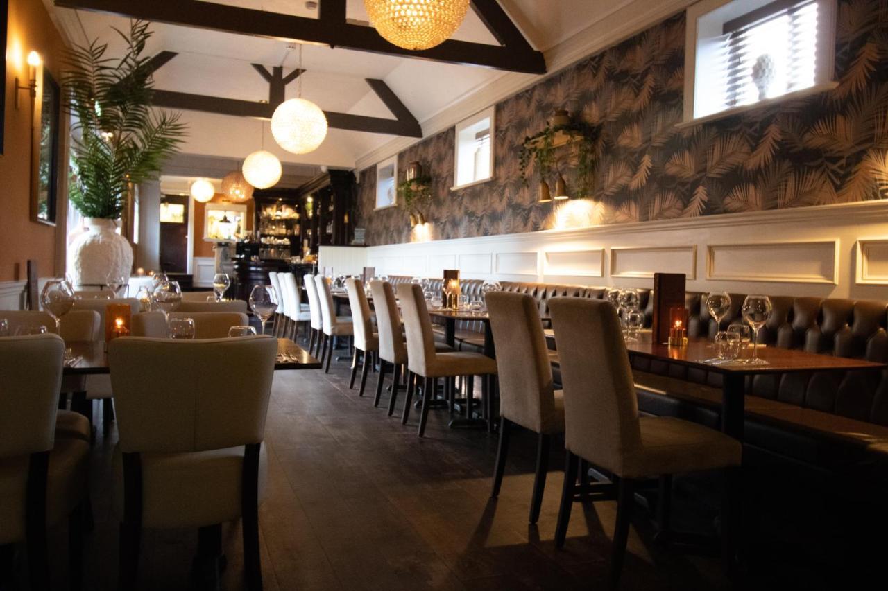 The Wheatsheaf Pub, Kitchen & Bingham