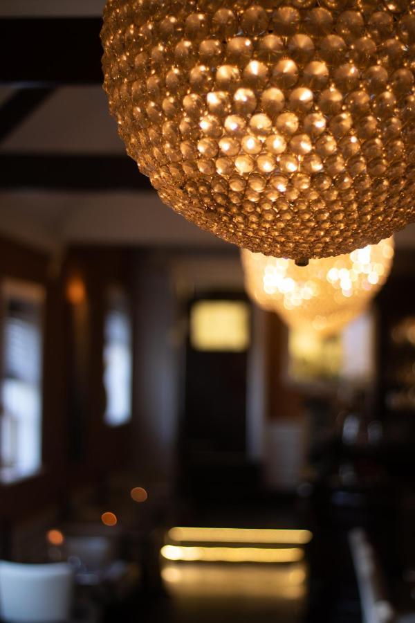 The Wheatsheaf Pub, Kitchen &